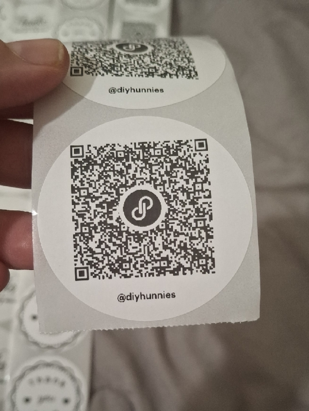 Round Custom Stickers (100) - Picture 5 of 7